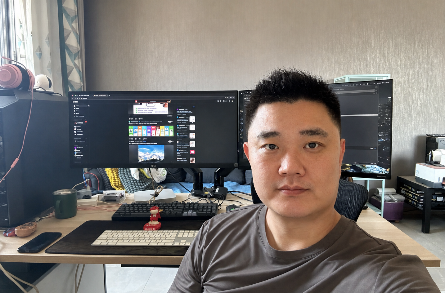 Junai working from the ZAAMDAA Studio desk